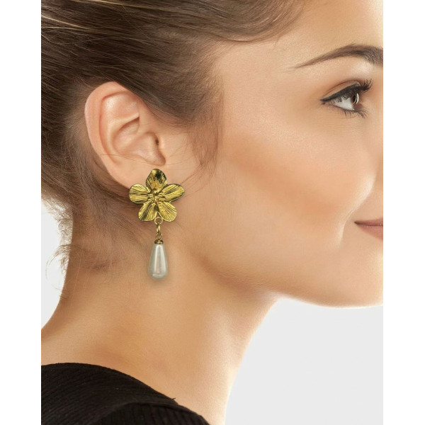 Golden Hibiscus & Pearl Drop