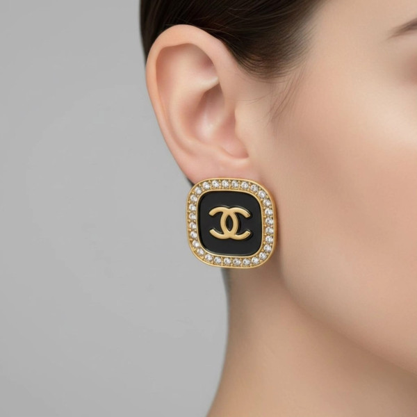 Chanel CC Halo Onyx Square Stud