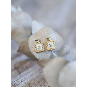 Chanel CC Halo Pearl Square Stud