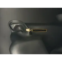 Dual-Tone Noir Geometric Drops