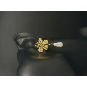 Golden Hibiscus & Pearl Drop